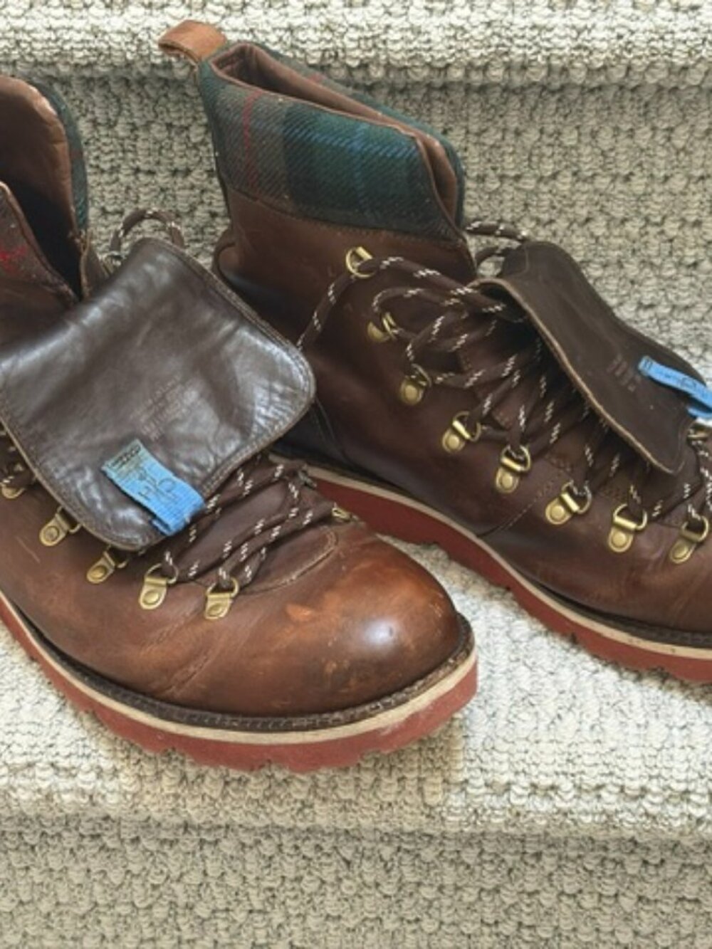 Coloe Haan Men's heritage Winter Hiking Boots size 11